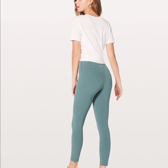 s o l d • Wunder Under Hi-Rise 7/8th Tight - Picture 3 of 6